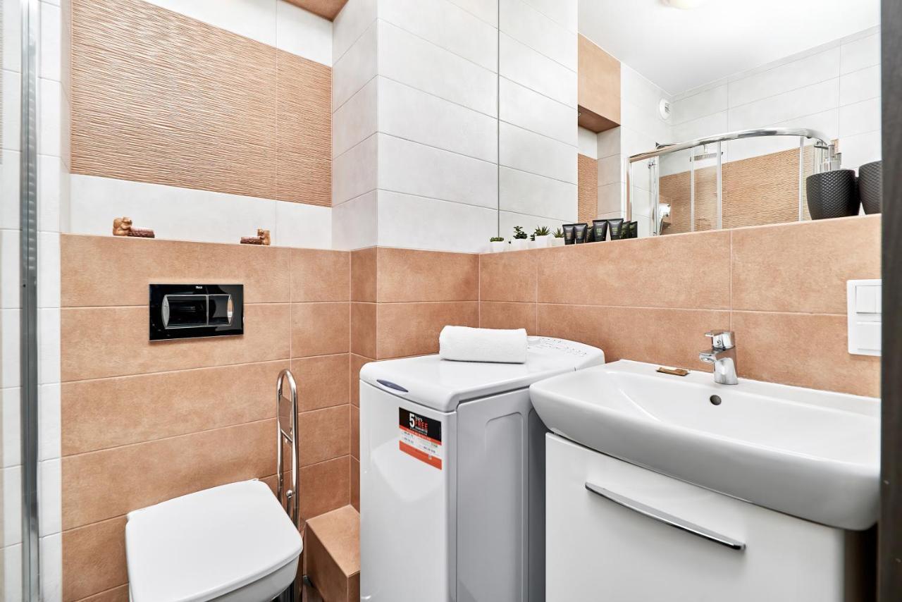 Apartment Wroclaw Sikorskiego With Free Garage By Renters Prestige 외부 사진